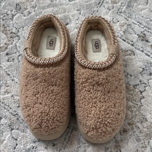 UGG Tan Tazz Curly Genuine Shearling Platform